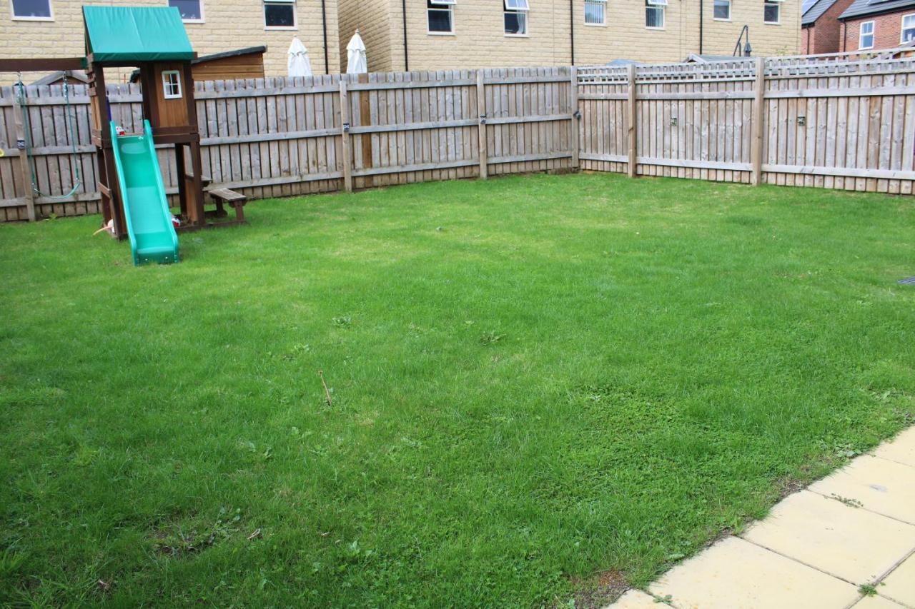 Haven - Spacious Luxury Home Perfect For Families, Couples And Contractors! 5Mins To Xscape And Junction 32! Castleford Kültér fotó