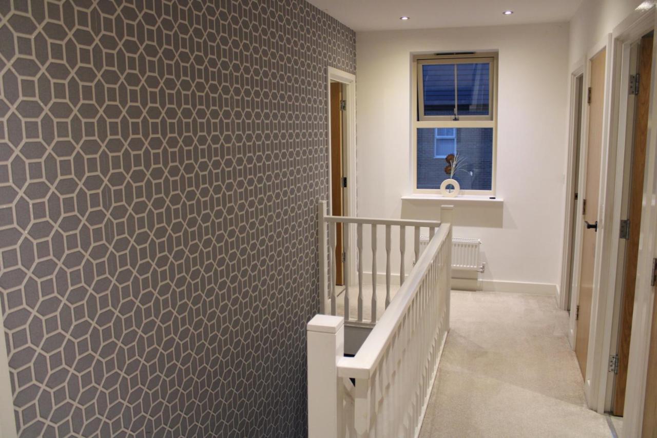Haven - Spacious Luxury Home Perfect For Families, Couples And Contractors! 5Mins To Xscape And Junction 32! Castleford Kültér fotó