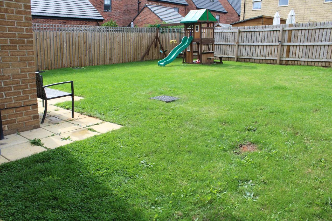 Haven - Spacious Luxury Home Perfect For Families, Couples And Contractors! 5Mins To Xscape And Junction 32! Castleford Kültér fotó