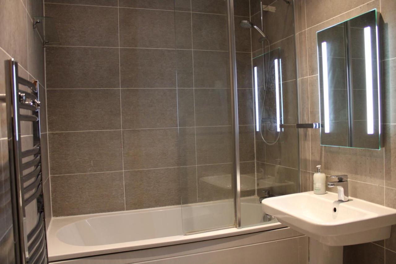Haven - Spacious Luxury Home Perfect For Families, Couples And Contractors! 5Mins To Xscape And Junction 32! Castleford Kültér fotó